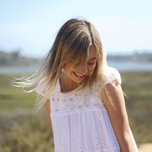 Meet your Posher, Avery